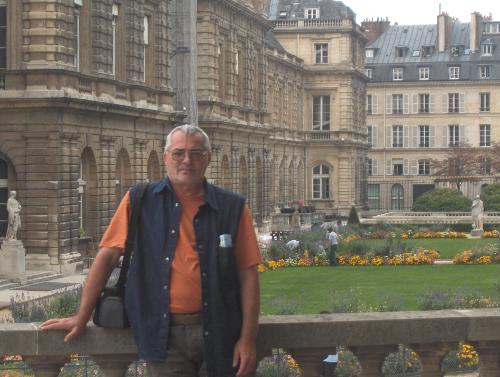 my parents in paris last year,great photos freat c - my parents in paris last year,great photos freat county and city!