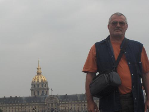 my parents in paris last year,great photos freat c - my parents in paris last year,great photos freat county and city!