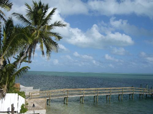 A sunny day in the Florida Keys, taken in January  - A sunny day in the Florida Keys. Taken in Janary, 2007 from the balcony of a restaurant on the Atlantic side of the Keys.
