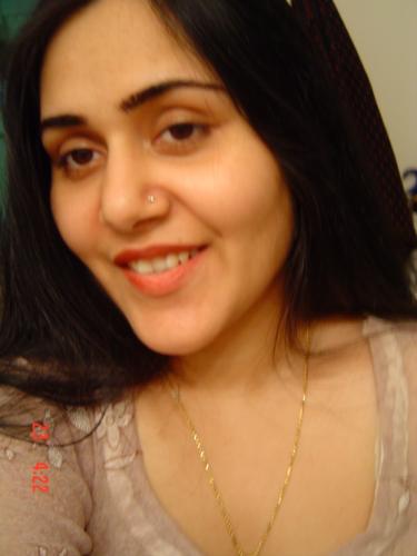 i'm Saira - here is my pic with my name