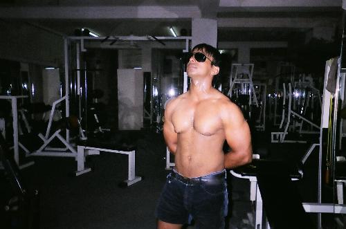 abhineet - hi i m abhineet from india and i m a body builder i love to write the things about any topic