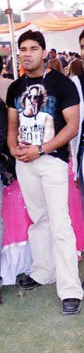 abhi in the party - abhineet is enjoying in the party