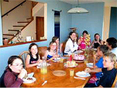 party - bday party is a nice party a lot of food to eat a lot of person to met..