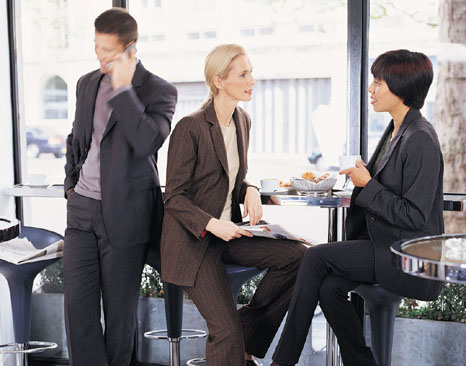 Office Discussion - People doing discussion in office