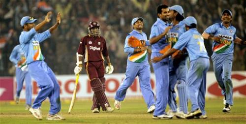 india victory - the victorious indian team celebrating