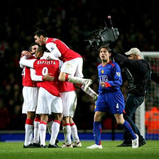 Do Arsenal Play Most Fluent Football In EPL? - i think Arsenal plays most attractive football in EPL than other teams.the speed with which they play the game is just too good.there passing is world class. What do you think?