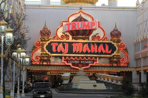 Taj Mahal, Which one is beautiful! - Hi,  Those who were lucky enough to see the Taj Mahal or saw the picture, which one would you more beautiful. One in Delhi India or one in Atlantic City, USA.