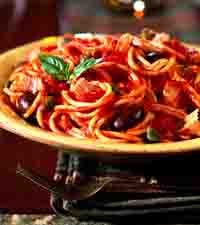 Pasta Puttanesca - Italian food, yum yum!