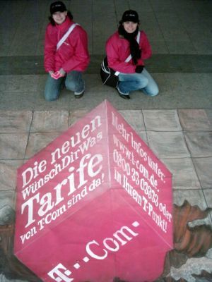 3d Amazing Street Arts, Drawings on Street with th - 3d Amazing Street Arts, Drawings on Street with the Colour Pencils
