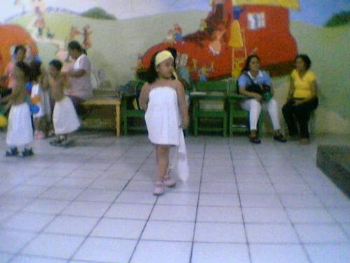 bb alll alone - bubble dancing bb