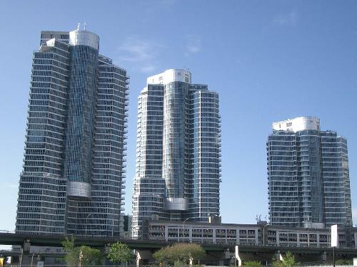 Beach Front Condos - Building