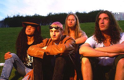 Alice In Chains - Alice In Chains members posing together
