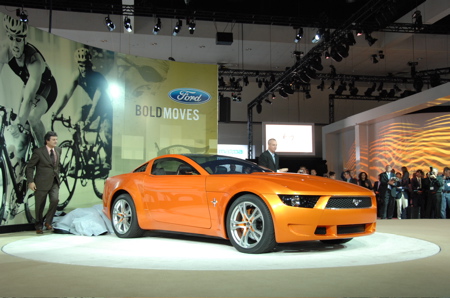 all new mustang - the new mustang at the la auto show...its damm hot!!!