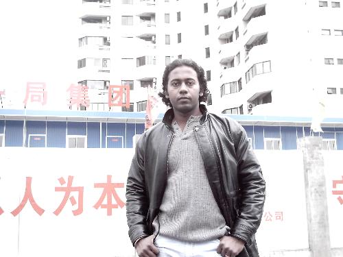 Ran's Shanghai visit - Walking alone in the evening...