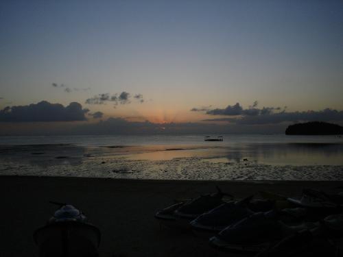 Jimmy Dee's Beach Bar - This is one of the good spots to just hang out on weekends. Good drinks, good music, and obviously the beautiful sunset.
