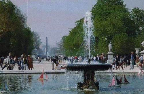 Louvre Tuileries Gardens - Sceneries like this fascinates me..