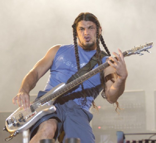 Trujillo - Robert Trukillo, Metallica's bassist performing live.