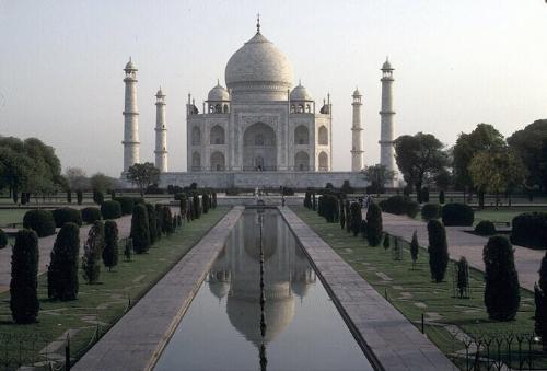 Taj Mahal - Taj Mahal the finest mounement in india