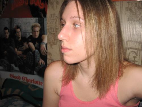 Jenny 9/13/06 - Self-Portrait. Taken 9/13/06.
