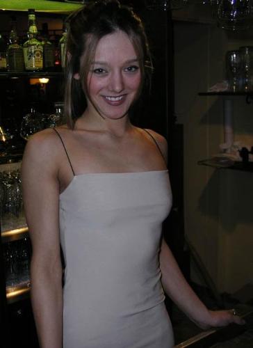 do u prefer to have wine? - i rather prefer to have a pint of beer some time.