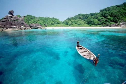 MY FAVOURITE ISLANDS - ANDAMAN AND NICOBAR PIC COL - WELL THIS IS A COLLECTION OF THE PICTURES OF THE ANDAMANS, A PLACE CONSIDERED TO BE THE HEAVEN ON EARTH, CHECK THEM OUT AND YOU WILL KNOW WHY IS IT SO CALLED.