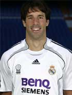 nistelrooy - striker