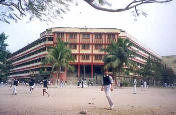 Kendriya Vidyalaya Fort William - This fphotograph shows the front end of Kendriya Vidyalaya Fort William, situated in the metro city Kolkata in India