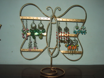 jewelry holder - This is my jewelry holder for organizing my accessories like earrings, bracelets,etc. I don't have to look for long what I want to wear for the day... Just pick up one and Voila!!!! Ready to go!!! '_