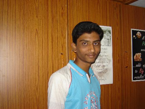 hey its me - hiiiiiii im dheeraj n dats ma foto how m i??