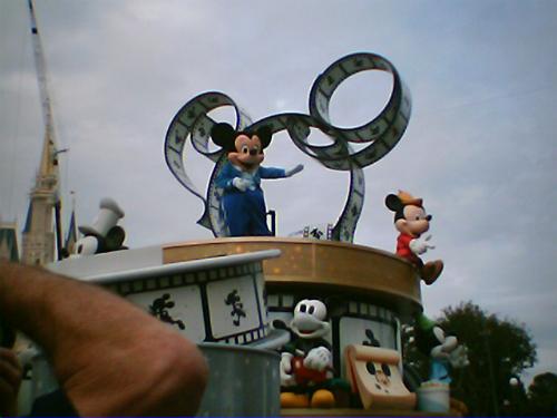 mickey parade - disney world parade