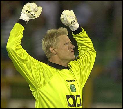 Peter Schmeichel - Peter Schmeichel, greatest goalkeeper ever :)