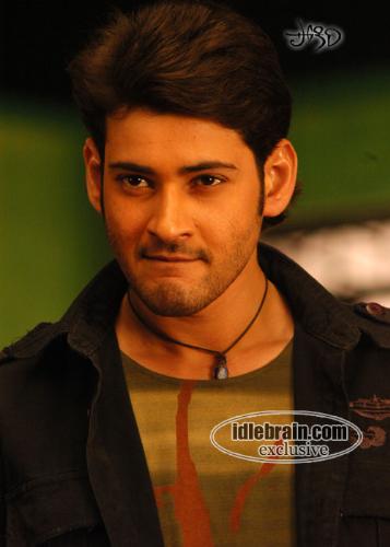 MaheshBabu - mahesh in pokiri film.