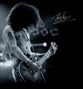slash!! - the god of the guitar with his trademark LES PAUL!!