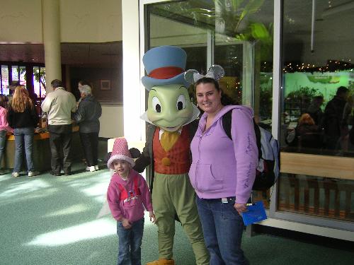 gimminy cricket - gimminy cricket from pinnochio, Disney World 2006.