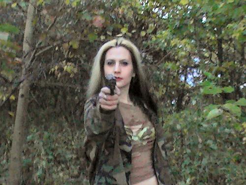 army - this was taken for a suicide girl model picture.. but it was to blurry so i just use it for photos :D