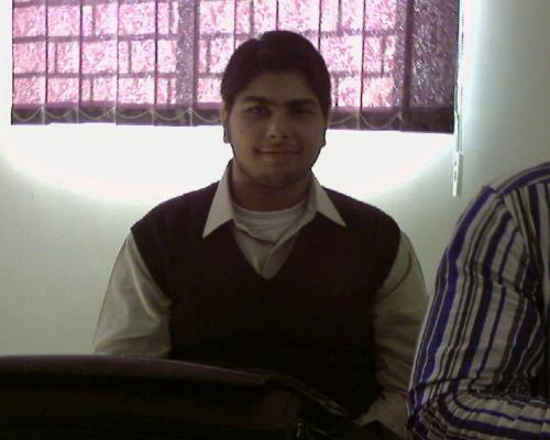 Student - Me sitting in uni cafe,i m nice student u know!!!