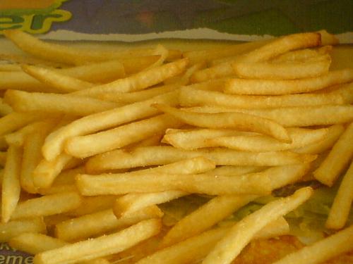 yummy - ive already found out what kind of potatoes does McDonalds are serving but whenever im busy munching some, i still cant help wonder if there's any secret ingridients included in my world's favorite fries... geezz... gotta get some