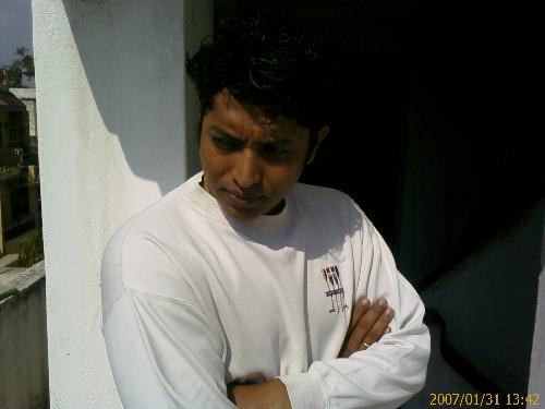 see me!!!!!!!!!!!!!!!!! - it my own picture