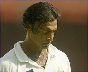 boy shabi - shoaib akhtar