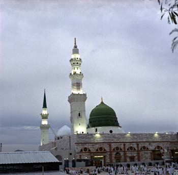 Masjid Nabvi Al Madina Munawarrah - Holy Masjid Nabvi Al Madian Munawarrah.