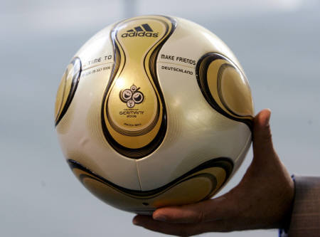 Soccer addicts - Its a ball that Makes every Soccer lover Speak the Same Language...!!!
