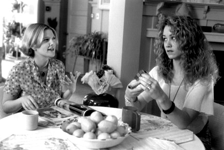 The Wedding Singer! - Holly & Julia talking at the kitchen table! . .