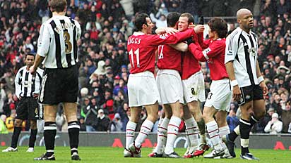 Wayne Roneey!!! - Can he an ronaldo take manchester united to glory this season