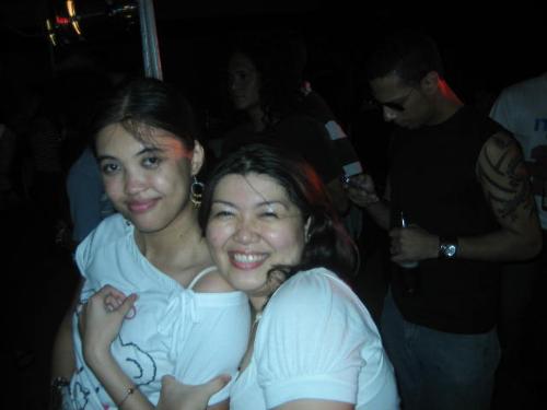 beauties? - the lady with me in the pic is kaytes...she is one of my closest friend in Bigfoot...what a jolly gal...