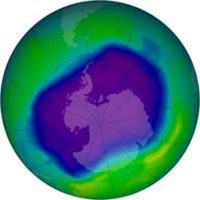 ozone holoe - Image of the largest Antarctic ozone hole ever recorded in September 2006.