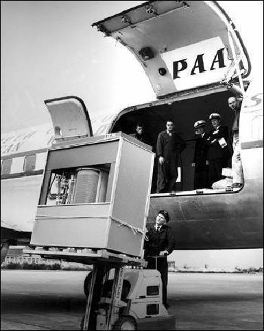 5MB Hard disk - Its a hard disk at 1956... The volume and size of 5mb storage in 1956. In September 1956 IBM launched the 305 RAMAC, The first computer with a hard disk drive(HDD), the HDD weighed over a ton and stored 5MB of data.