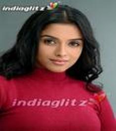 She is the one - Her name is Asin - Tamil actress. She is from Kerala