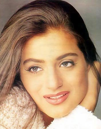 amisha patel - amisha patel had swung in air after her best debut in kaho naa pyaar hai.