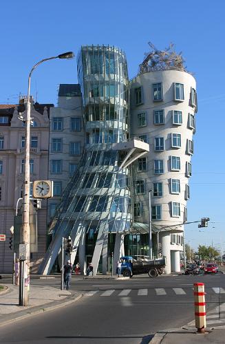 Dancing House - c how Architect developed