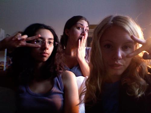 haha - I heart built in webcams :D